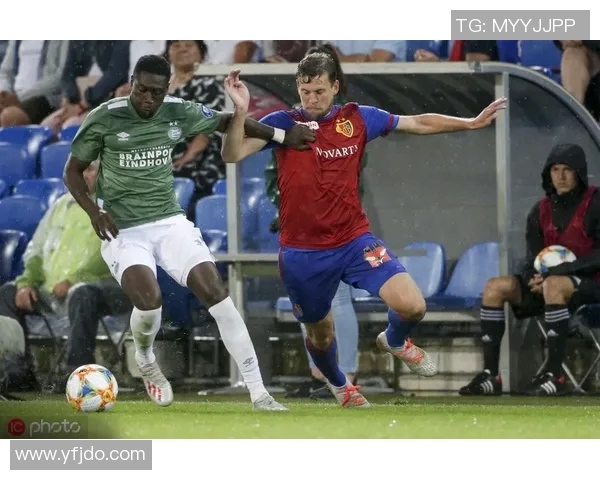 荷甲冬季转会窗口最新引援动态分析与球队战力提升展望