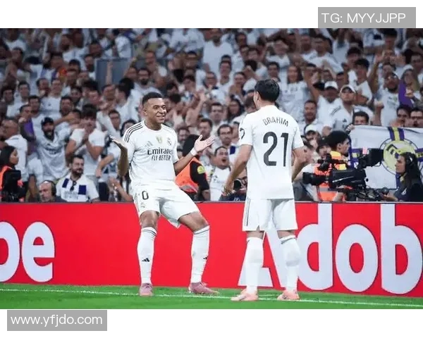 皇马主场1-2不敌比利亚雷亚尔,队内危机暴露无遗 皇马主场1-2不敌比利亚雷亚尔,队内危机暴露无遗